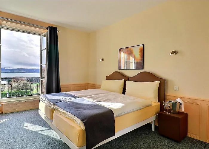 Onnens Hotels