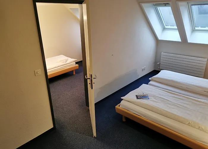 Wildegg Hotels