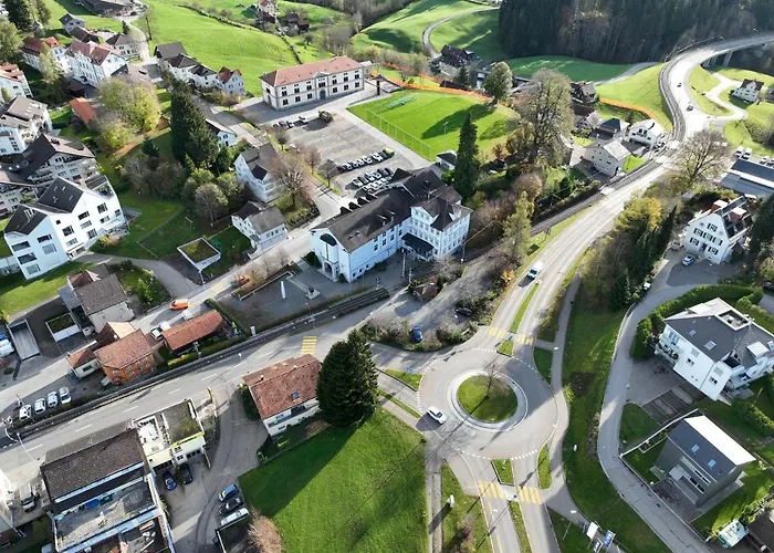 Hotel & Spezialitaetenrestaurant Zur Linde Teufen