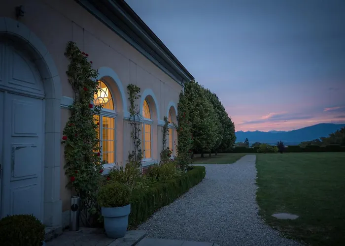 Bogis-Bossey Hotels