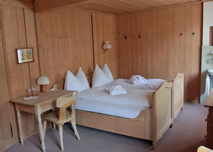 Luzein Hotels