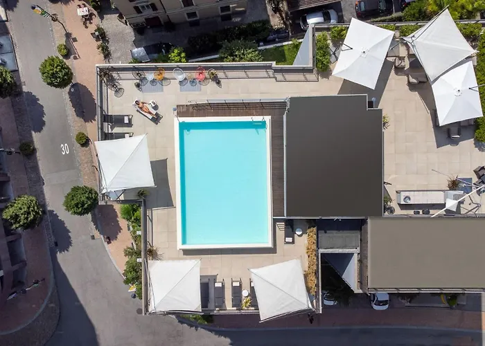 Lugano hotels near Piazza della Riforma
