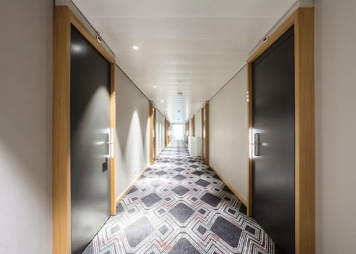 Zurich hotels near Zurich Opera House