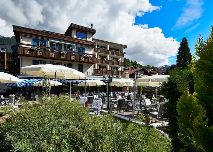 Grindelwald hotels near Maennlichen
