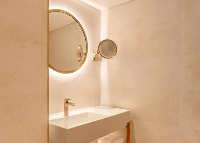 Pet friendly Zurich Marriott Hotel